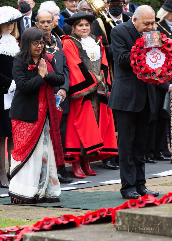 The IHWO Present their Wreath in the All Saints Memorial Garden