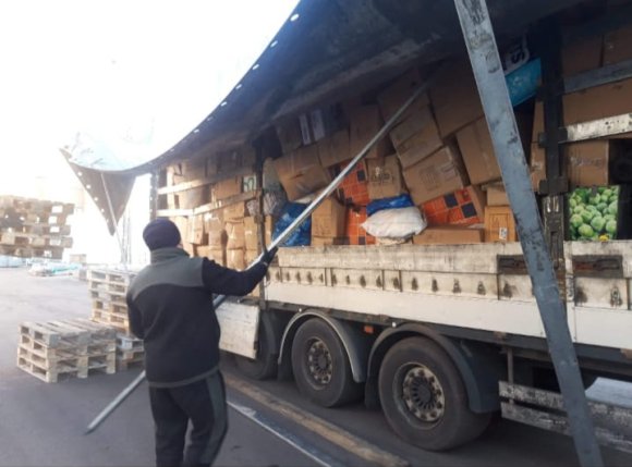 A Lorry crammed full of donations arrives in Poland